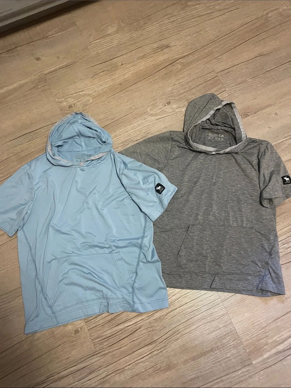 2 Abercrombie Active Kids Short-Sleeve Hoodie – Light Blue & Gray